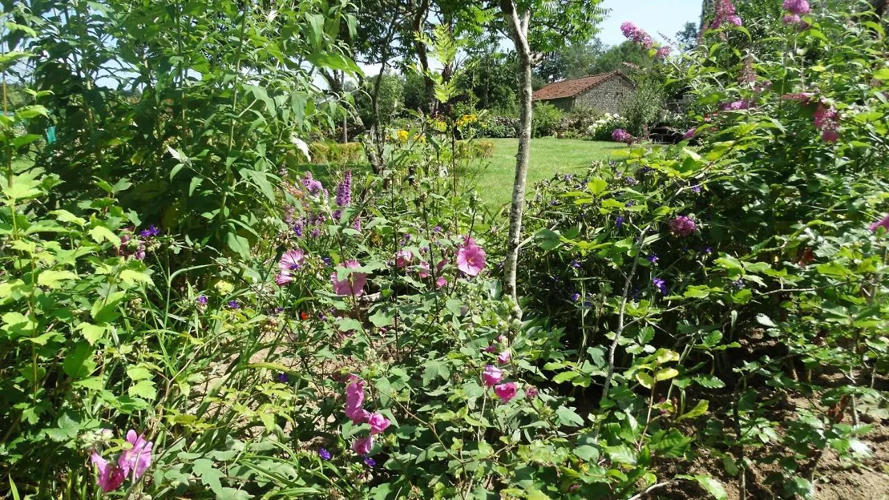 Bed & Breakfast Chambre D'Hotes Paradis Lasciouve Saint-Priest-des-Champs